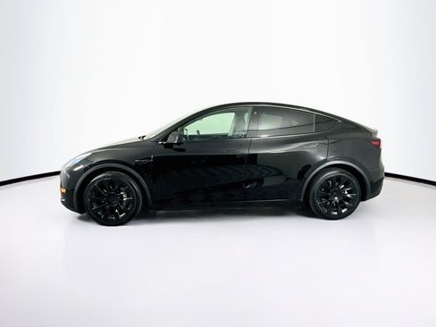 Used 2021 Tesla Model Y Long Range AWD/4WD image 4