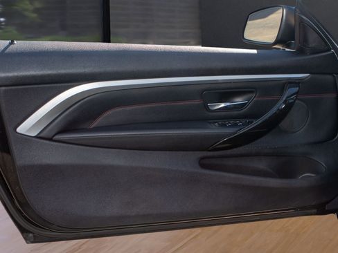 Used 2018 BMW 430i Convertible image 17