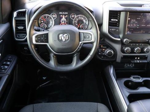 Used 2024 RAM 1500 Big Horn AWD/4WD image 17