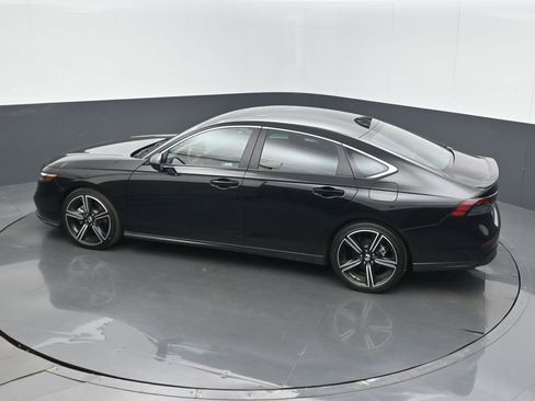 Used 2023 Honda Accord Sport image 15