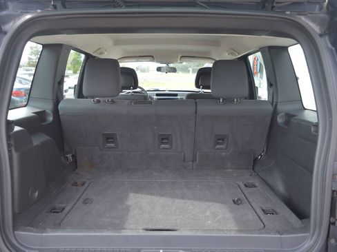 Used 2010 Jeep Liberty Sport image 9