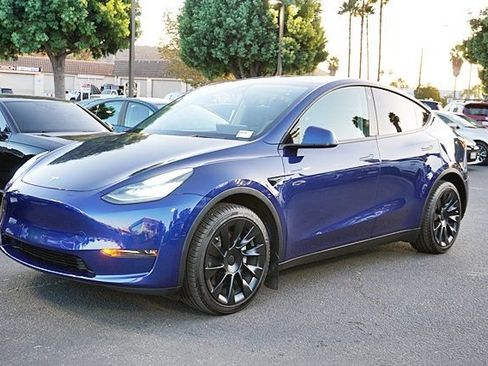 Used 2021 Tesla Model Y Long Range AWD/4WD image 9