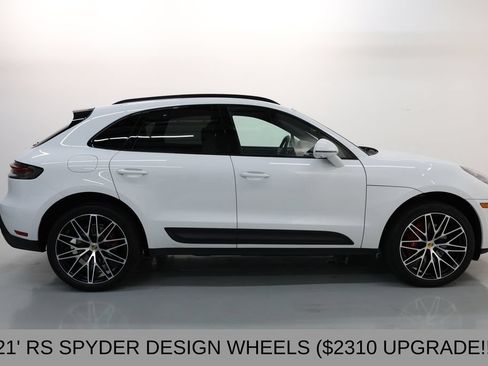 Used 2025 Porsche Macan S AWD/4WD image 14