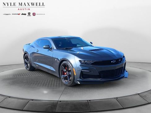 Used 2022 Chevrolet Camaro SS image 2
