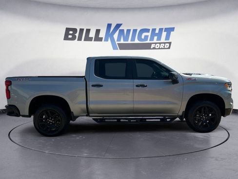 Used 2025 Chevrolet Silverado 1500 LT Trail Boss w/ Convenience Package II AWD/4WD image 6
