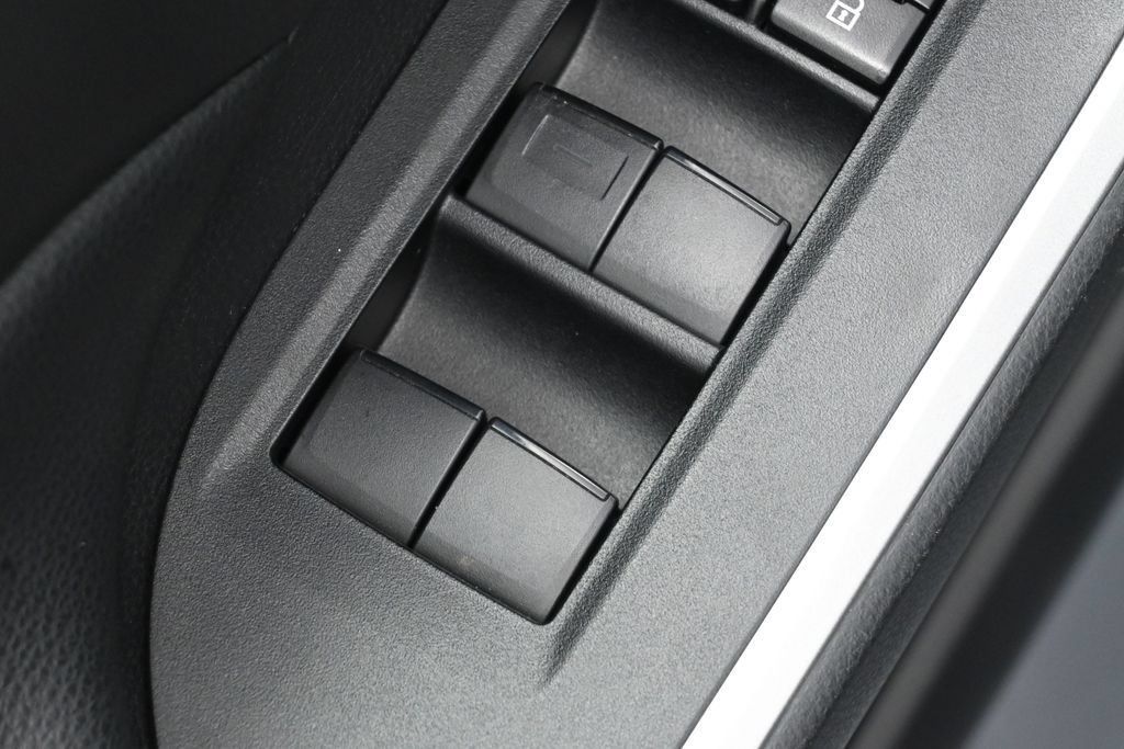 Used 2020 Toyota RAV4 LE w/ Carpet Mat Package AWD/4WD image 13