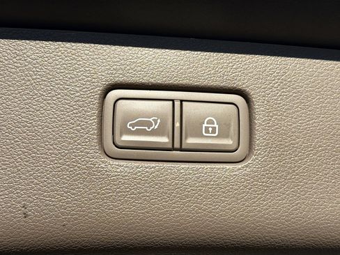 Used 2022 Genesis GV80 2.5T w/ Advanced Package 02 image 14