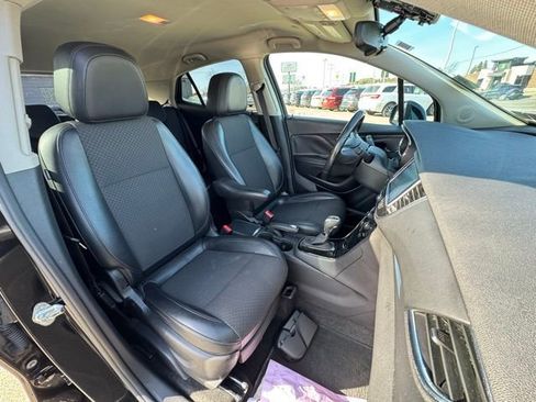 Used 2019 Buick Encore Preferred AWD/4WD image 11