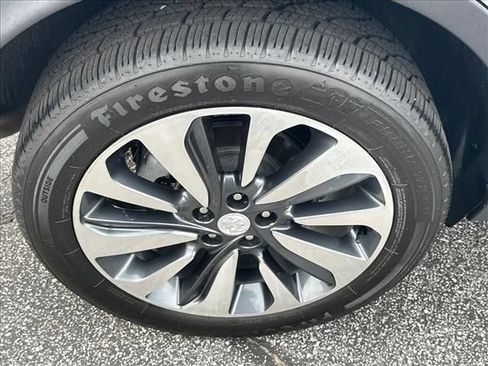 Certified 2021 Buick Encore Preferred w/ Safety Package FWD image 34