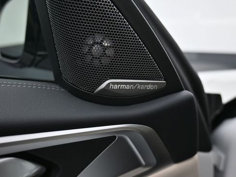 Used 2026 BMW 440i xDrive Convertible w/ Premium Package image 10