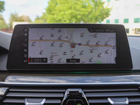 Used 2018 BMW 540i w/ Premium Package RWD image 34