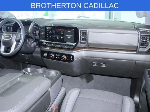 Used 2024 GMC Sierra 1500 SLE AWD/4WD image 29