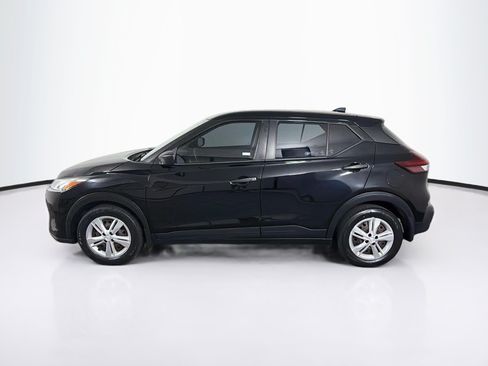 Used 2021 Nissan Kicks S FWD image 4