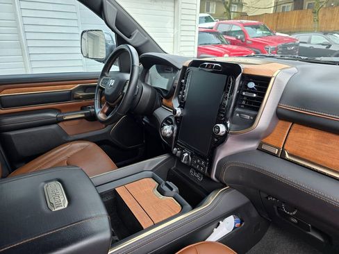 Used 2023 RAM 1500 Limited w/ Trailer Tow Group image 11