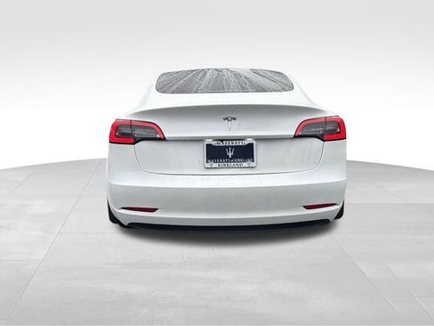 Used 2023 Tesla Model 3 Standard Range image 7