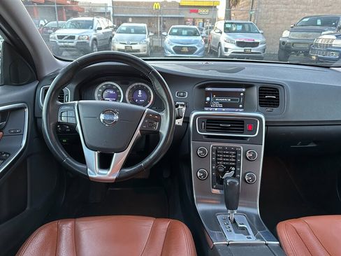 Used 2011 Volvo S60 T6 image 16