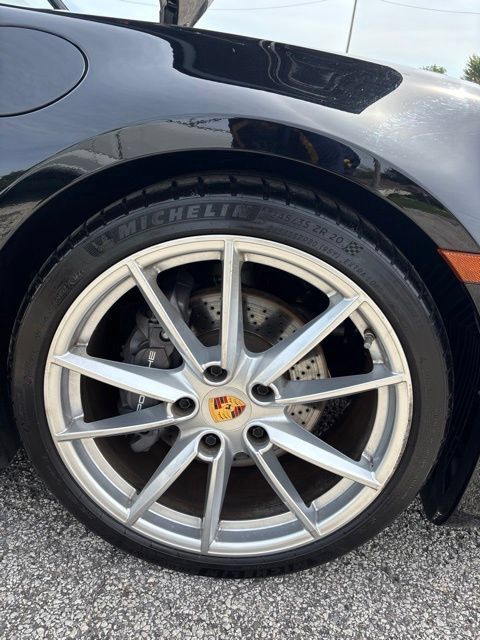 Used 2024 Porsche 911 Carrera 4 AWD/4WD image 26