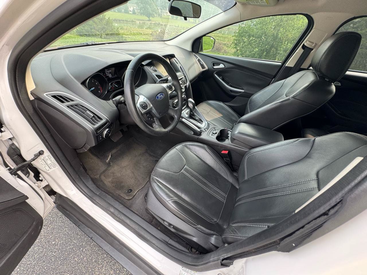Used 2014 Ford Focus Titanium FWD image 17