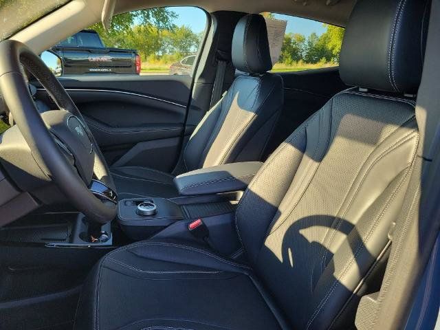 Certified 2024 Ford Mustang Mach-E Premium AWD/4WD image 5