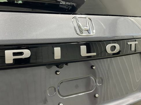 New 2026 Honda Pilot Elite image 7