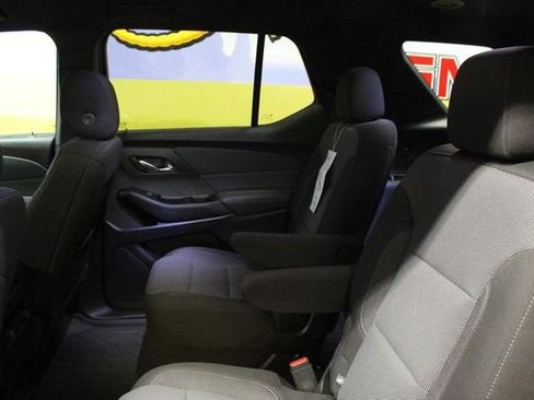 Used 2023 Chevrolet Traverse LT w/ LPO, Floor Liner Package AWD/4WD image 14