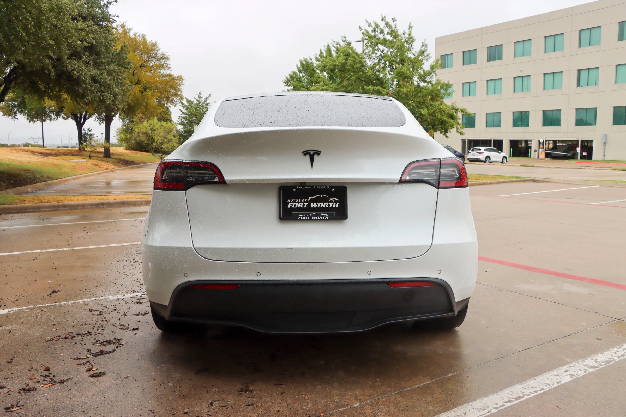 Used 2021 Tesla Model Y 2WD image 6