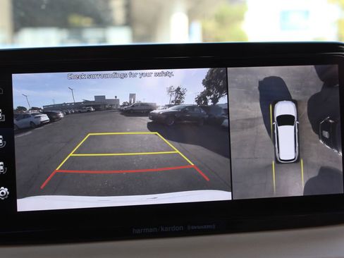 Used 2022 Hyundai Santa Fe Calligraphy image 30