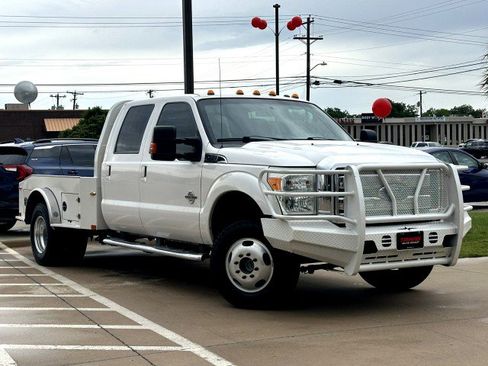 Used 2016 Ford F350 Lariat w/ Lariat Ultimate Package AWD/4WD image 3