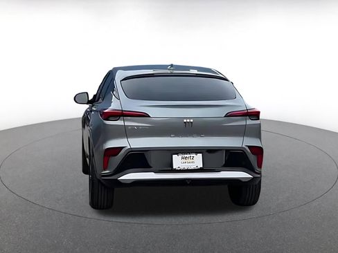 Used 2025 Buick Envista Sport Touring image 12