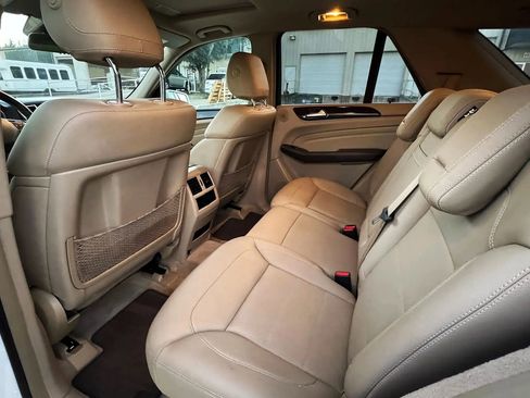 Used 2015 Mercedes-Benz ML 350 4MATIC image 11