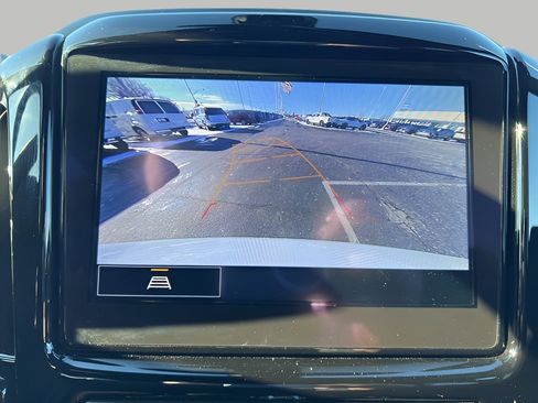 Used 2023 Chevrolet Traverse LT w/ Midnight/Sport Edition image 12