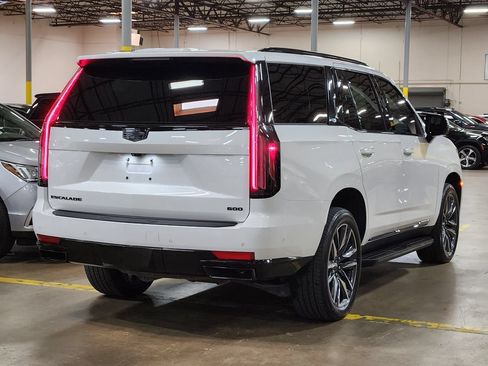 Used 2023 Cadillac Escalade Sport AWD/4WD image 8