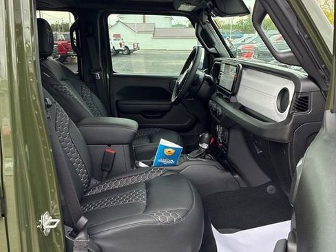 Used 2024 Jeep Wrangler Unlimited Sport AWD/4WD image 23