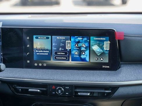 New 2026 Nissan Kicks SV image 15