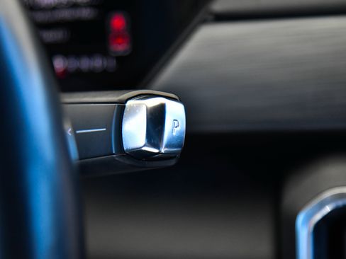 Used 2024 GMC Acadia Elevation FWD image 33