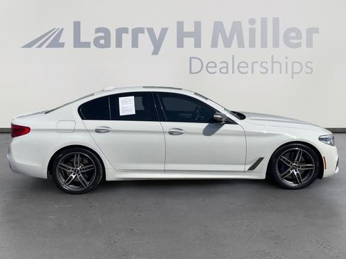 Used 2018 BMW M550i xDrive image 6