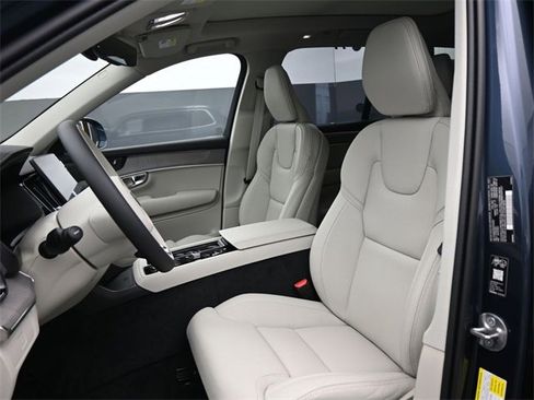 New 2026 Volvo XC90 B6 Ultra image 9