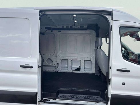 Used 2019 Ford Transit 250 148 Medium Roof image 15