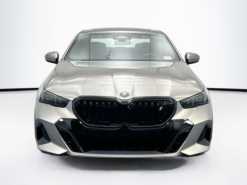 New 2026 BMW i5 eDrive40 w/ M Sport Package image 2
