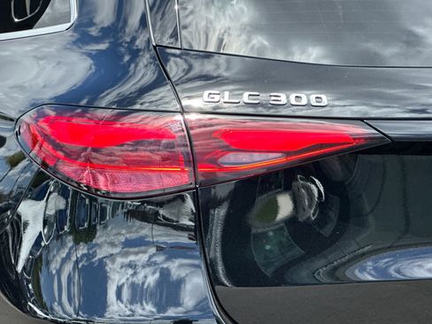 Certified 2026 Mercedes-Benz GLC 300 4MATIC image 32