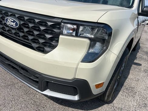 Used 2025 Ford Maverick XLT w/ Equipment Group 302A AWD/4WD image 9