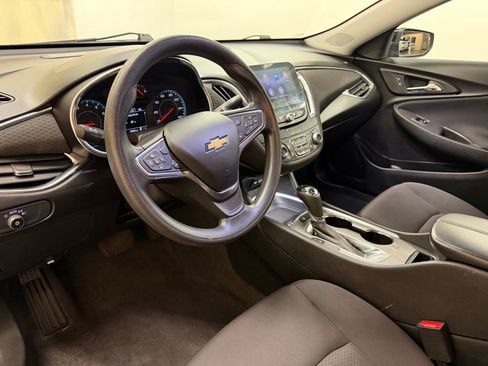 Used 2020 Chevrolet Malibu LT FWD image 14
