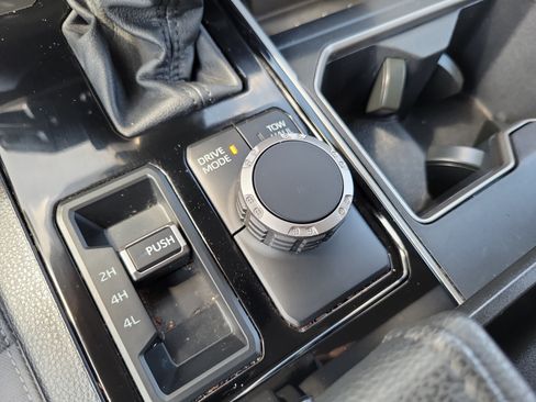 Used 2024 Toyota Tundra SR5 AWD/4WD image 29