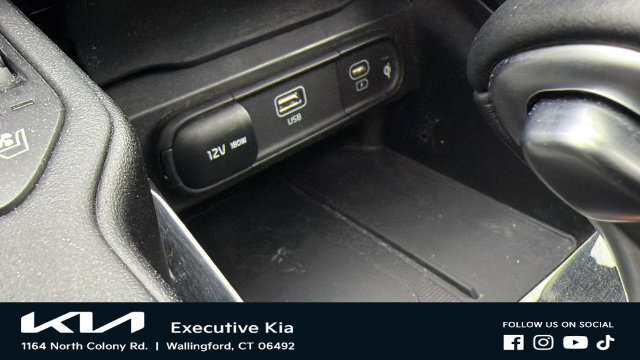Certified 2024 Kia Telluride EX w/ EX Captain's Chair Package AWD/4WD image 23