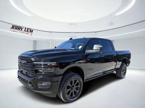 New 2026 RAM 2500 Laramie AWD/4WD image 7