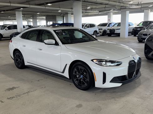Used 2023 BMW i4 eDrive40 w/ Premium Package RWD image 2
