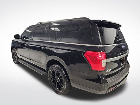 Used 2024 Ford Expedition Max XLT image 13