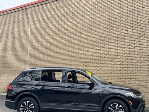 Used 2022 Volkswagen Tiguan S image 6