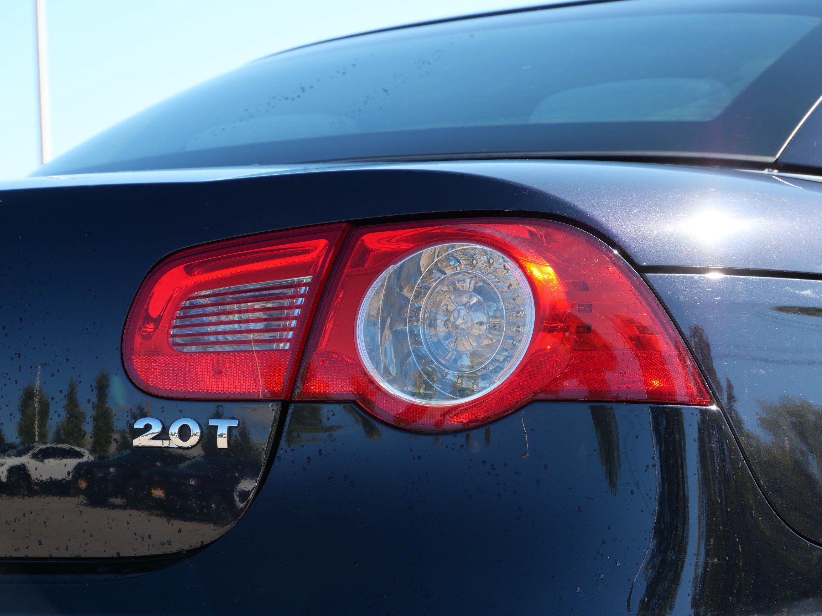 Used 2010 Volkswagen Eos Komfort FWD image 15