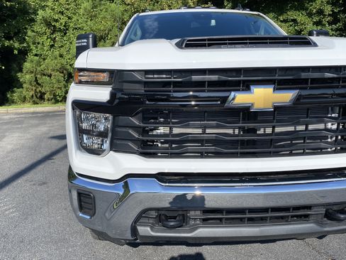 Used 2026 Chevrolet Silverado 3500 W/T w/ WT Convenience Package AWD/4WD image 14